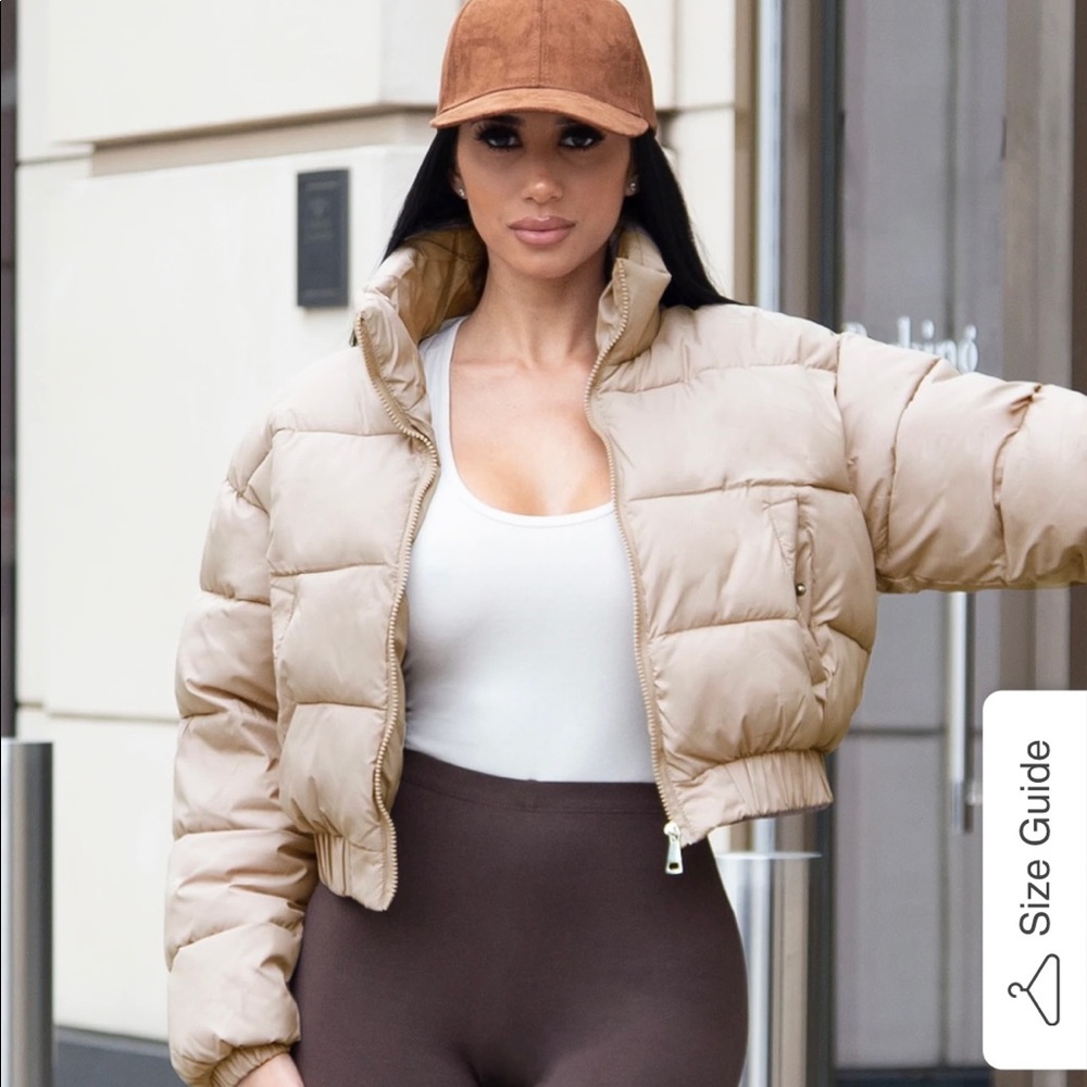 Cropped Tan Puffer size L (8-10)